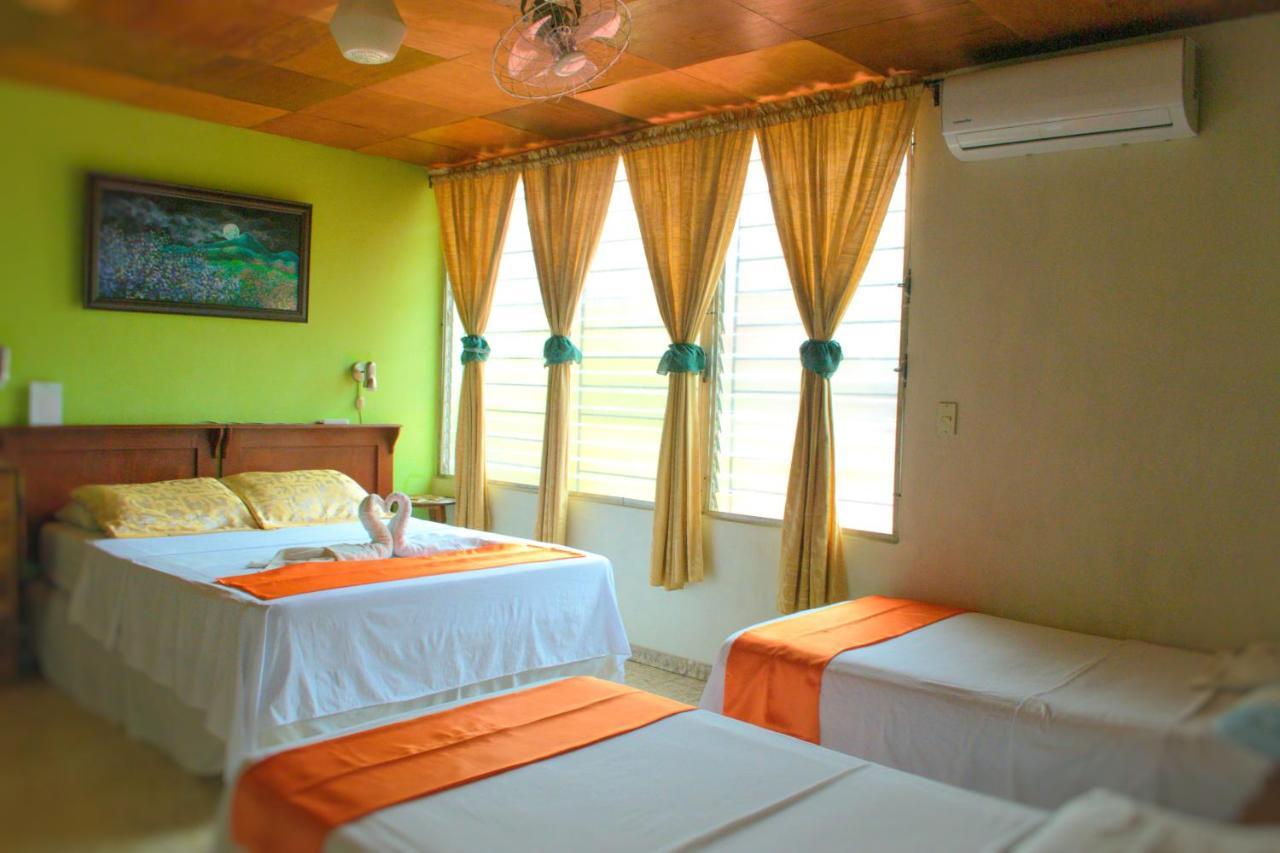 Hotel Oasis San Salvador Dış mekan fotoğraf