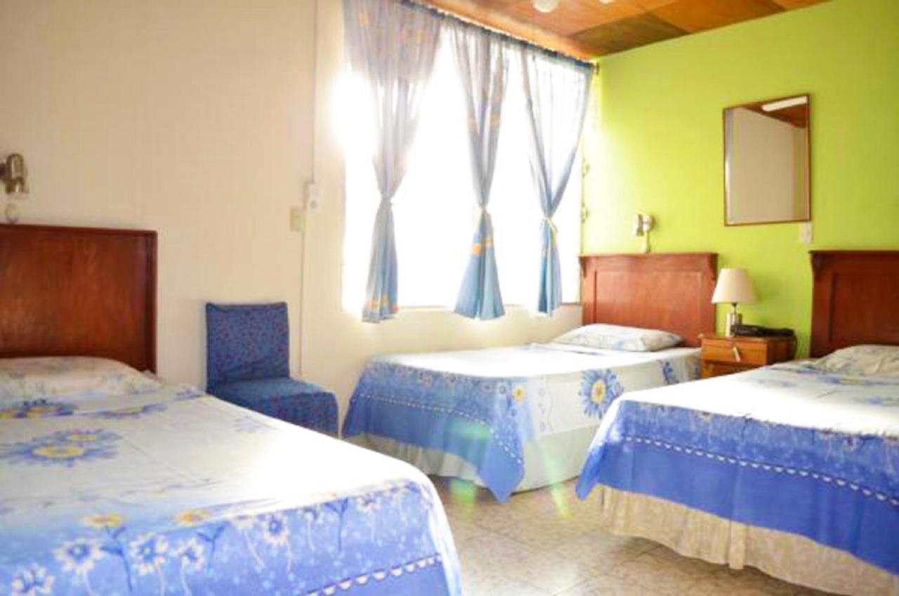 Hotel Oasis San Salvador Dış mekan fotoğraf